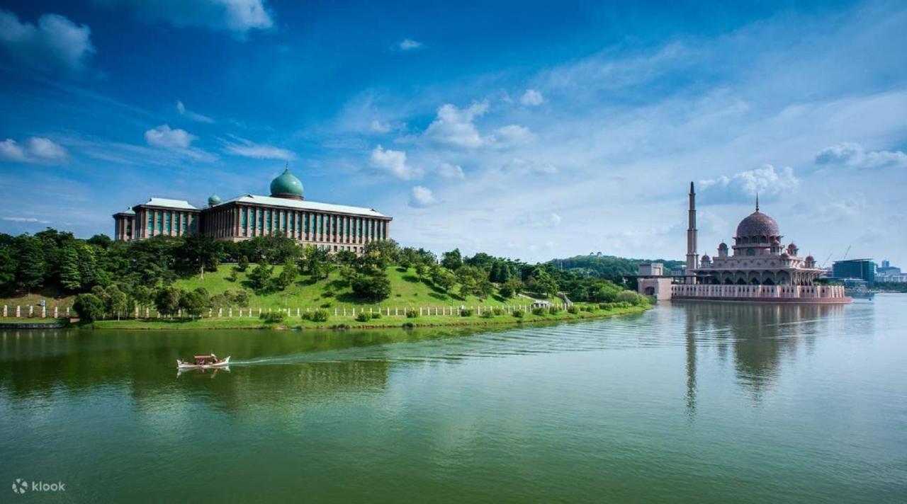 Putrajaya Dwiputra 6 Plus 1 Pax Blissful Fully Air-Con Suite Luaran gambar